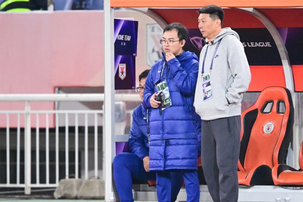 记者：唐田和谢文能出席泰山发布会，韩国指导教练员组这是都不出席了