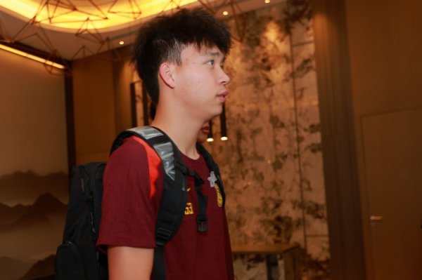 刘建宏：中国古代足球    已是亚洲三流，好苗子赶紧去欧洲职业联赛