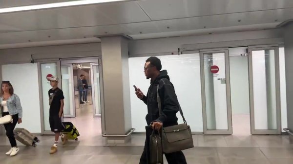 即将加盟尤文图斯!迪马济奥:奥蓬达已经抵达意大利