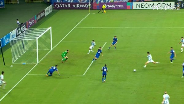 逃过一劫！申花第28分钟防卫  失位，蔚山逆天失良机