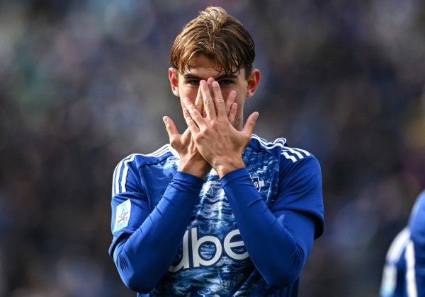 记者：帕斯有机会在阿根廷国家队中杆位出场