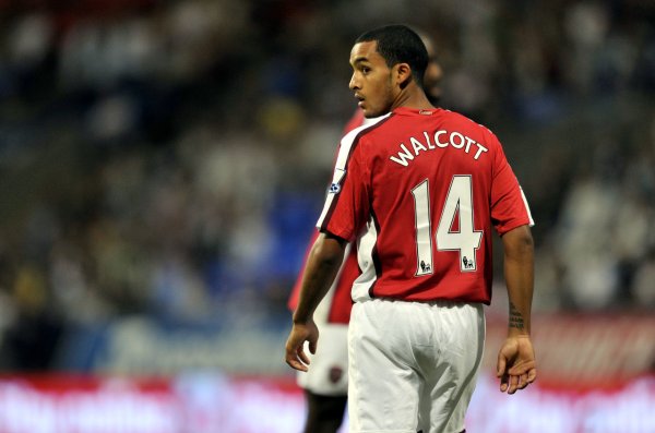 沃尔科特：赛前仪式时，英格兰队球员没有做好对痴呆症球童的帮助