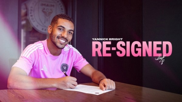 官方：迈阿密国际同24岁意大利中场球员杨尼克-布莱特续约至2028年