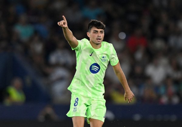 铁人都难顶！佩德里今年已连续出战9个月，近2赛季仅缺席1场赛事