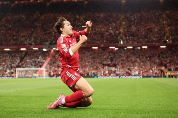 莱奥尼重伤！回声报：利物浦可在欧冠补报27岁前场球员基耶萨